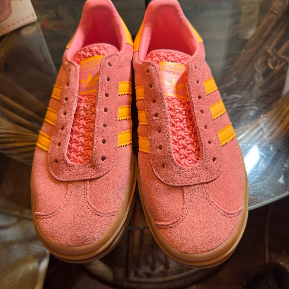 Adidas Women’s Coral and Yellow Sneakers. This is NOT a kids sneaker - Picture 5 of 5